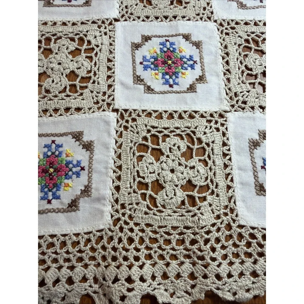 Vtg Hand Cross Stitch Embroidery Crochet Lace Patch Cotton Beige Topper 12x17